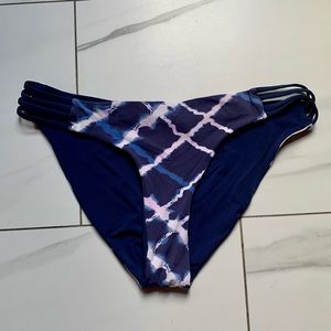 3/$30 New! Blue/ pink tie dye reversible bikini bottom size Large